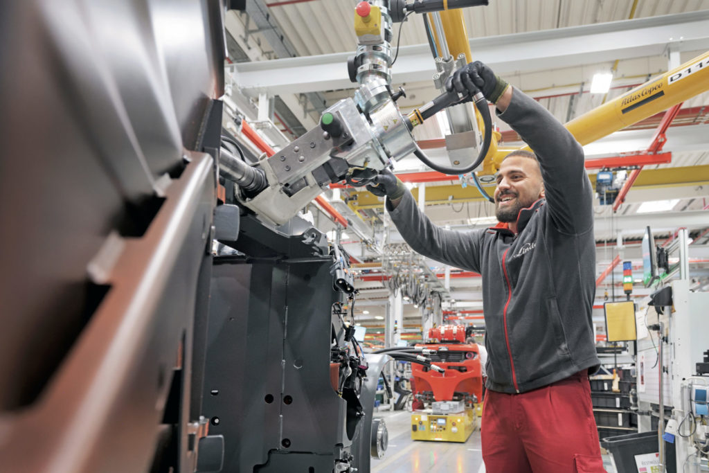 Mixmontageband/Mixed assembly line
Werk 2, Nilkheim, 17.4.2023