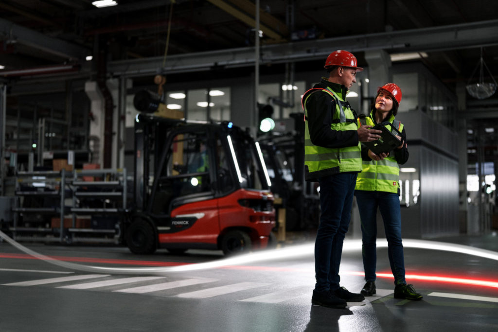 Key Visuals Solution Field Safety
Generated image
Glow,  Image,  Key Visual,  Key Visuals,  People,  Safety,  Solution Fields,  Adult,  Hardhat,  Helmet,  Male,  Man,  Person,  Worker